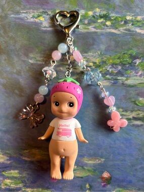 Handmade sonny angel keychain <3